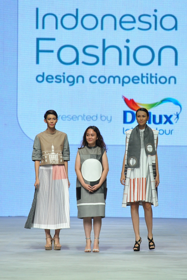 Mahasiswa BNSD yang Meraih Juara 2 pada Indonesia Fashion Design Competition 2015