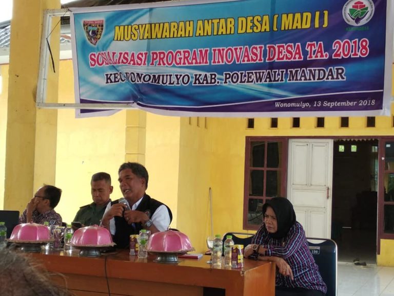 Mendidik dan Pengabdian kepada Masyarakat dalam Kegiatan Monitoring dan Evaluasi Dana Desa