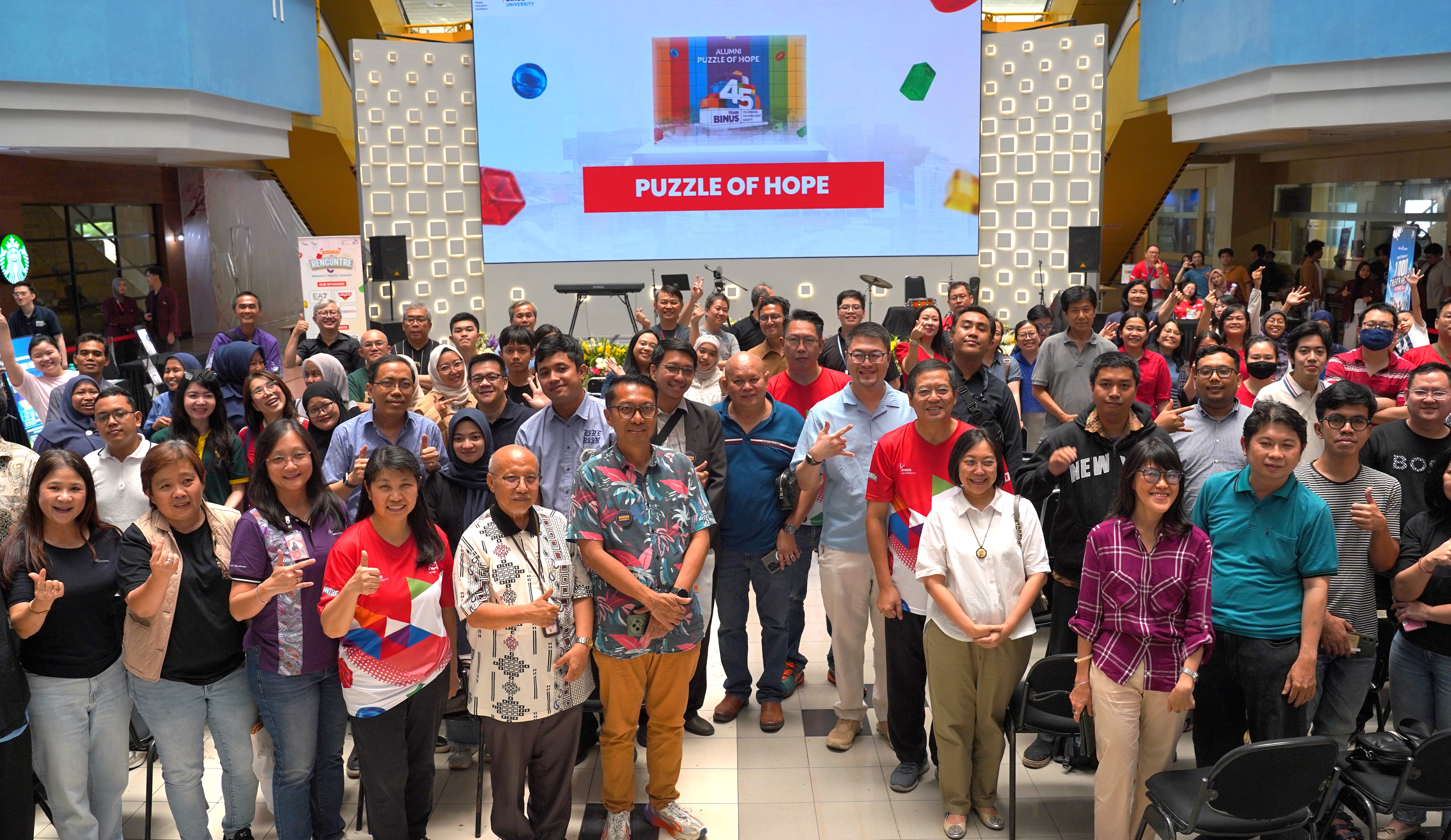 Semarak Reuni Akbar RENCONTRE 2026, Rektor BINUS University Turut Ikuti Sportacular